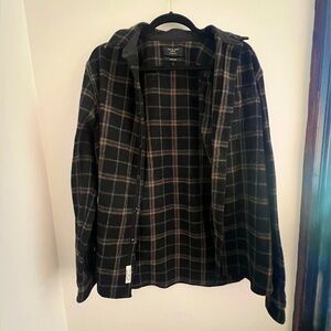 Rag & Bone men’s charcoal and beige plaid button down